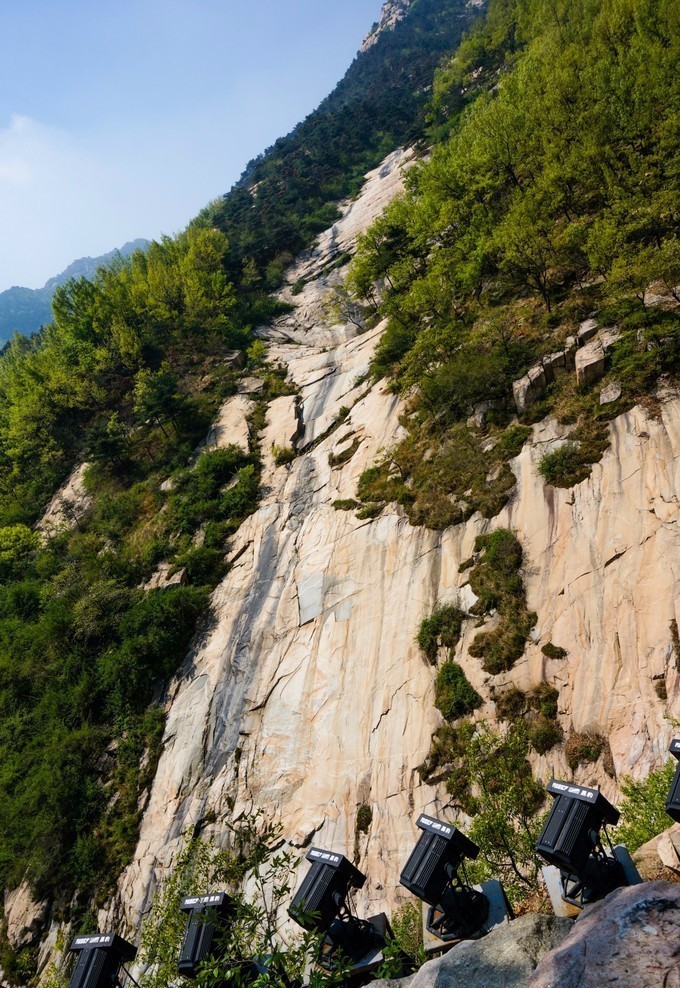 新能泰山引领绿色能源转型，塑造可持续发展新篇章